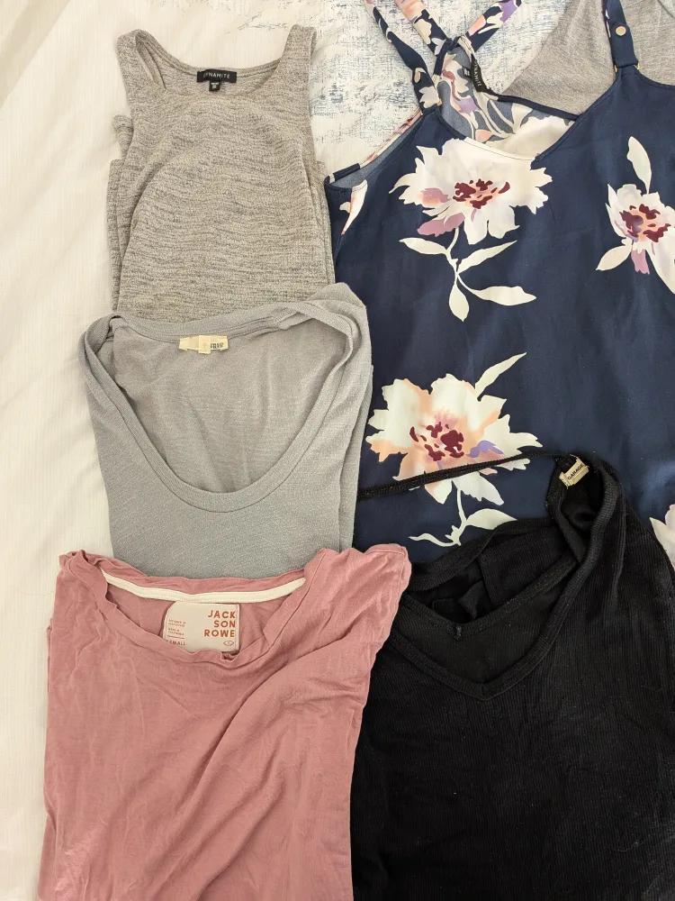 Bundle of Women's Clothing image indicator(2)