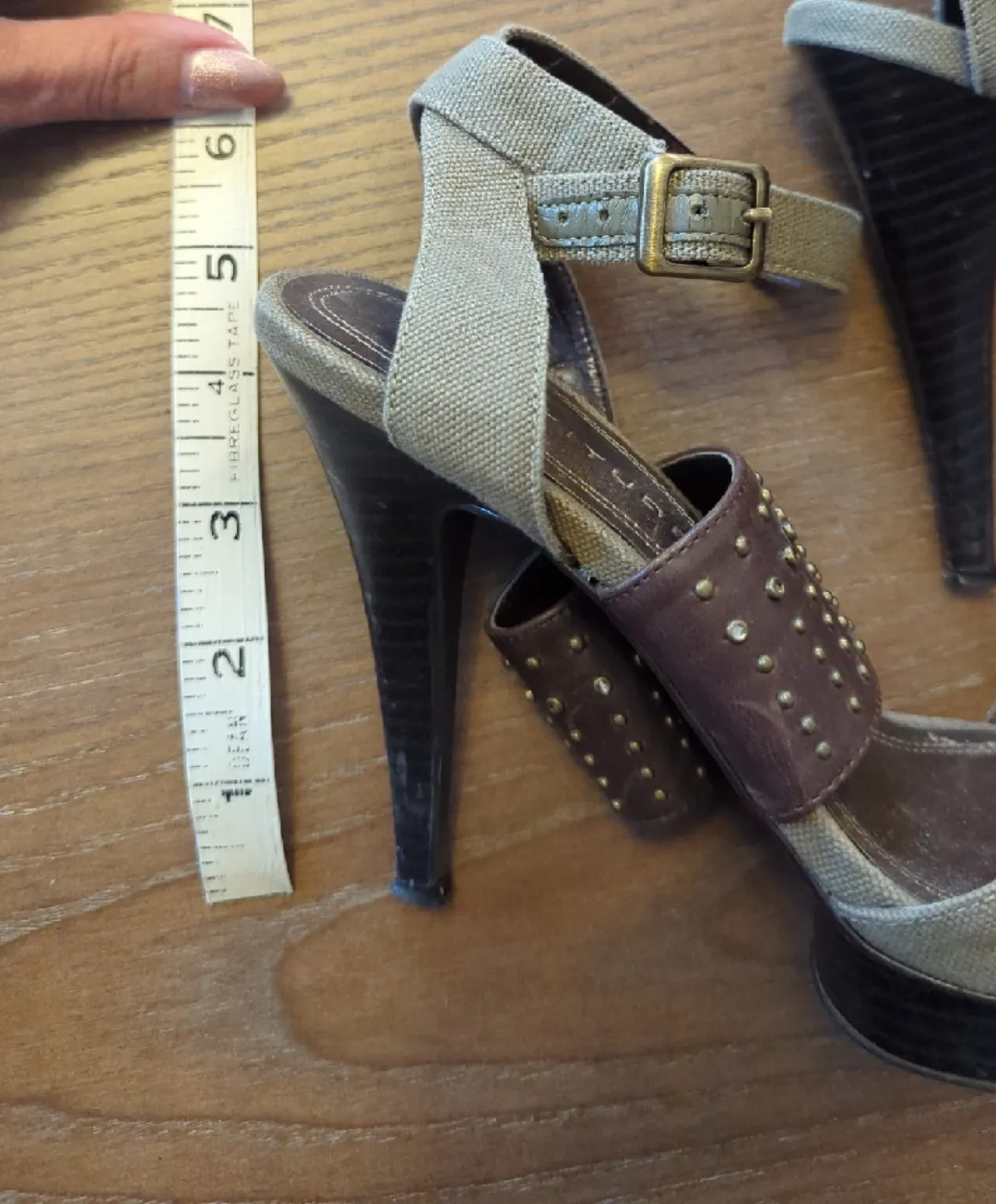 Attitude Platform Heels - Size 6M image indicator(2)