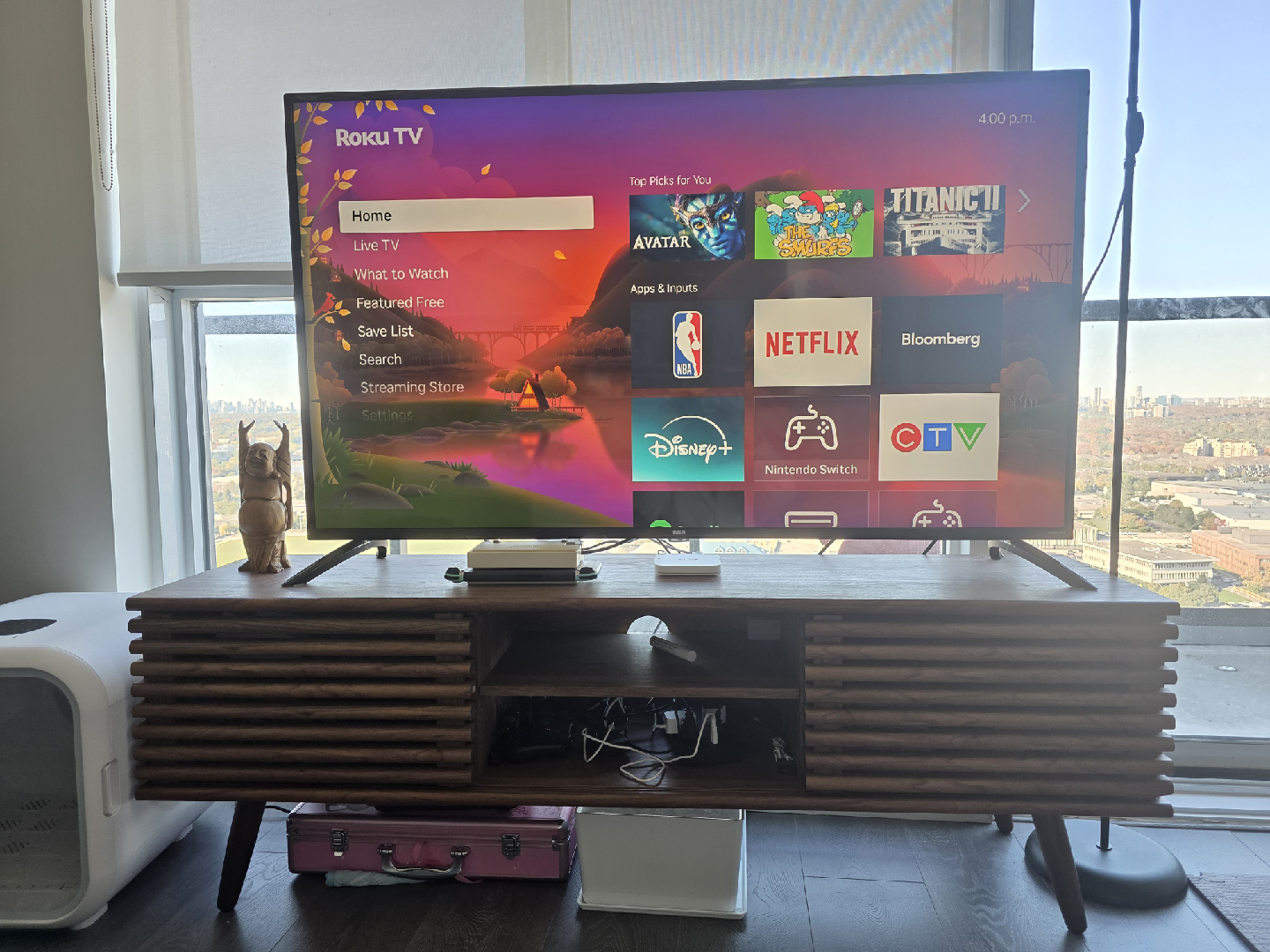 Roku tv 55” UHD TV RTRU5528 - photo 4