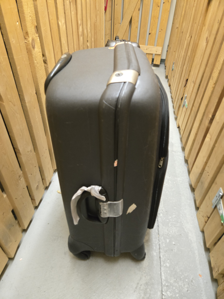 Samsonite Black Rolling Suitcase - photo 2