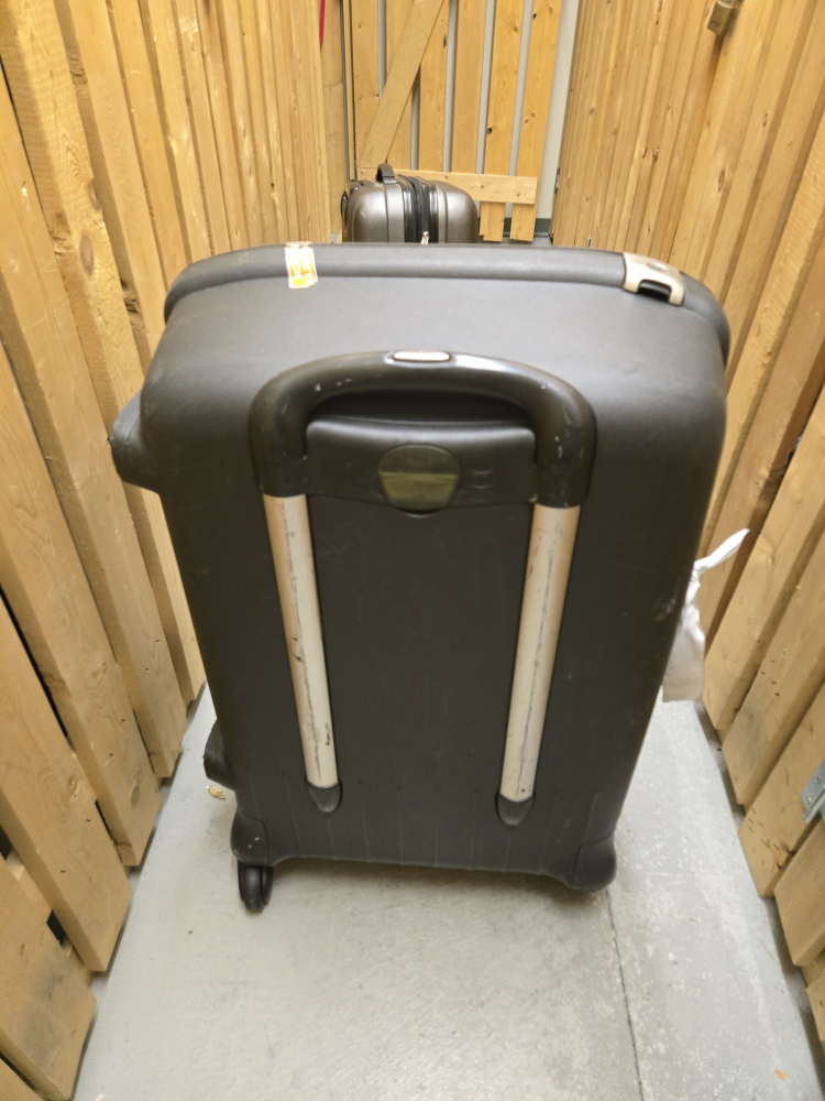 Samsonite Black Rolling Suitcase - photo 4