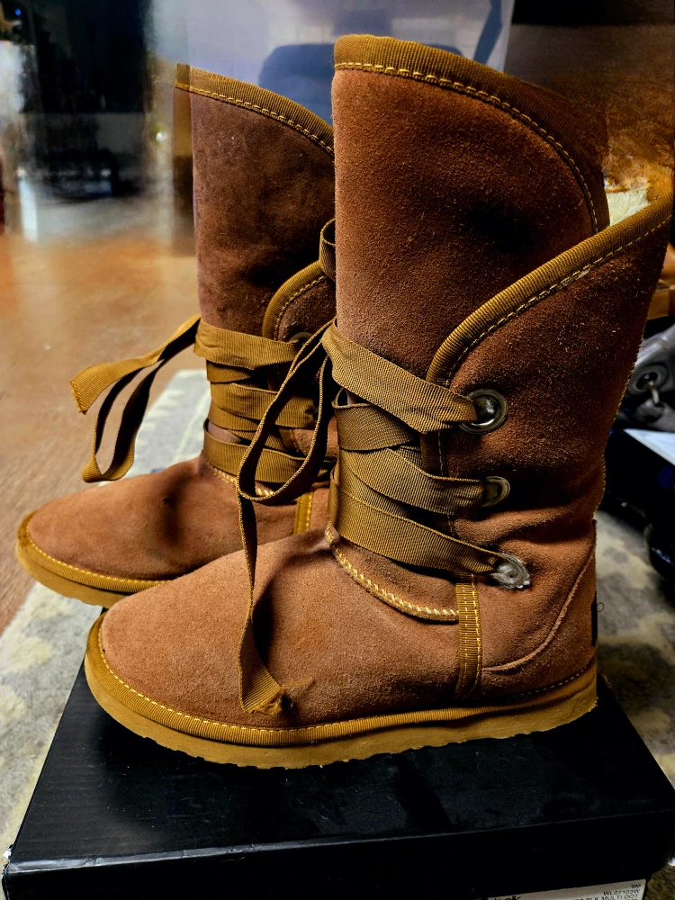 UGG Australia Brown Boots 9W - photo 4