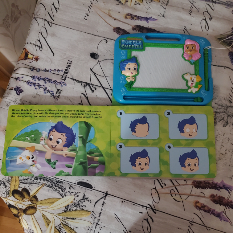Bubble Guppies Magnetic Drawing Board & Book - photo 4