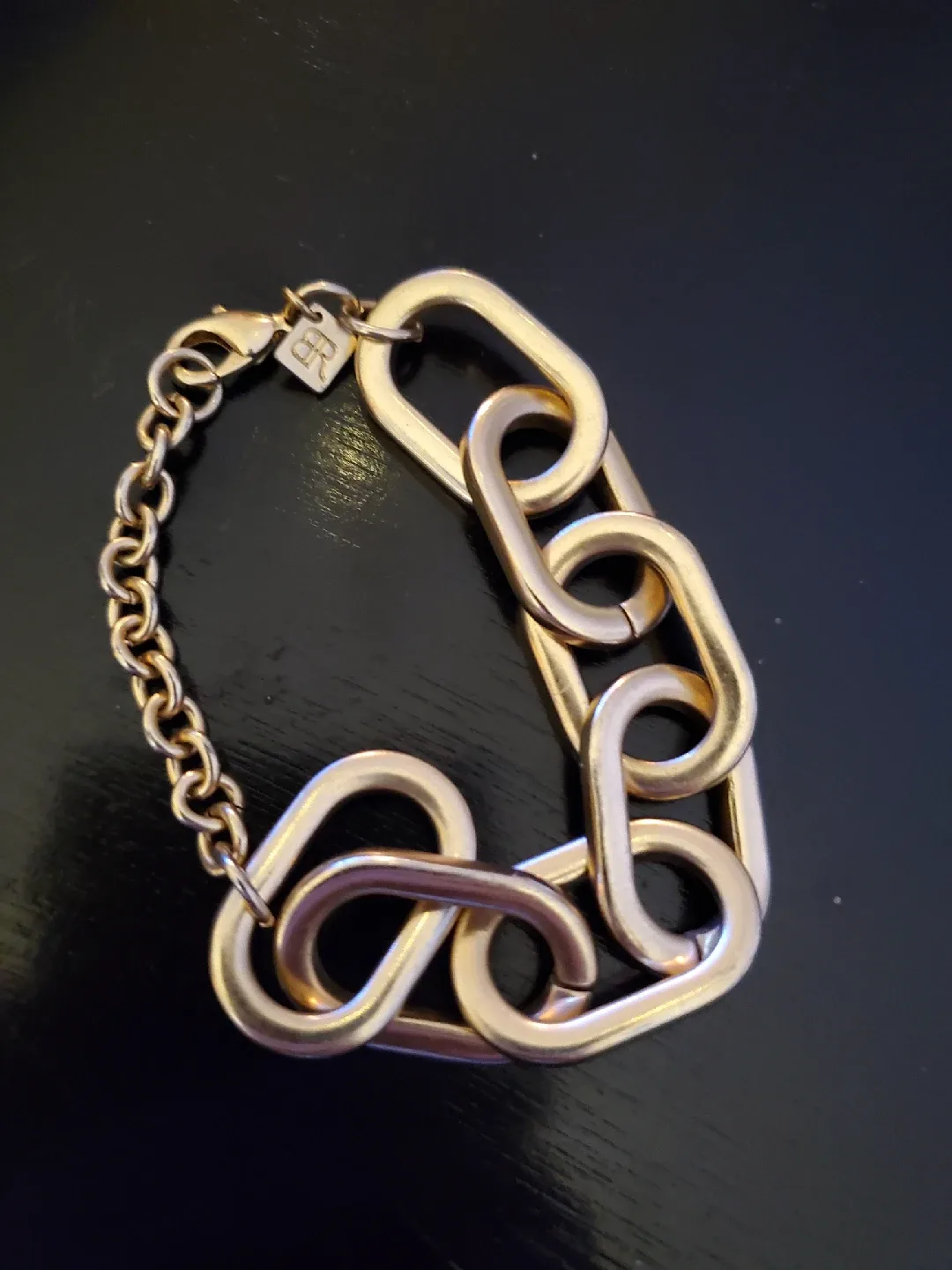 Banana Republic Gold Chain Link Bracelet image indicator(4)