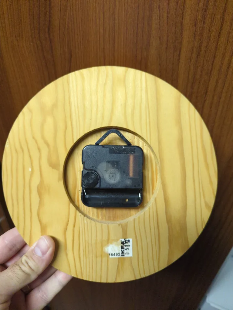 IKEA Wooden Wall Clock image indicator(2)