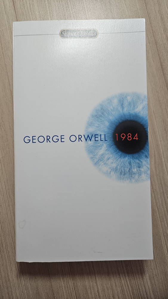 Books: 1984, Brave New World, 84 Charing Cross Road