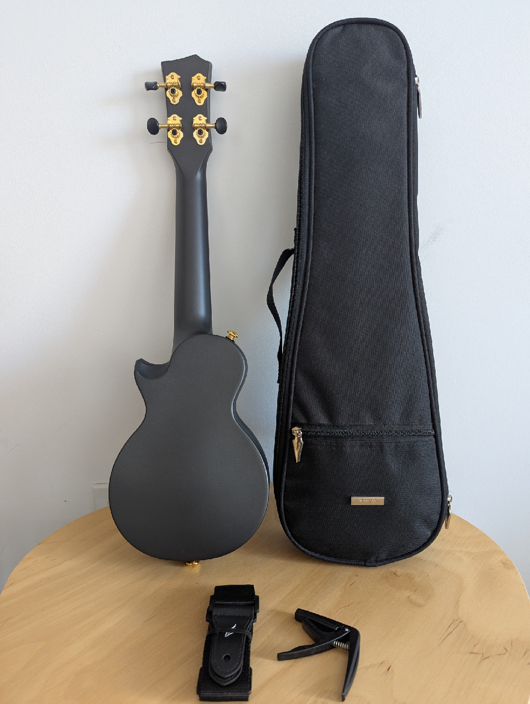 Enya Nova Ukulele - photo 2