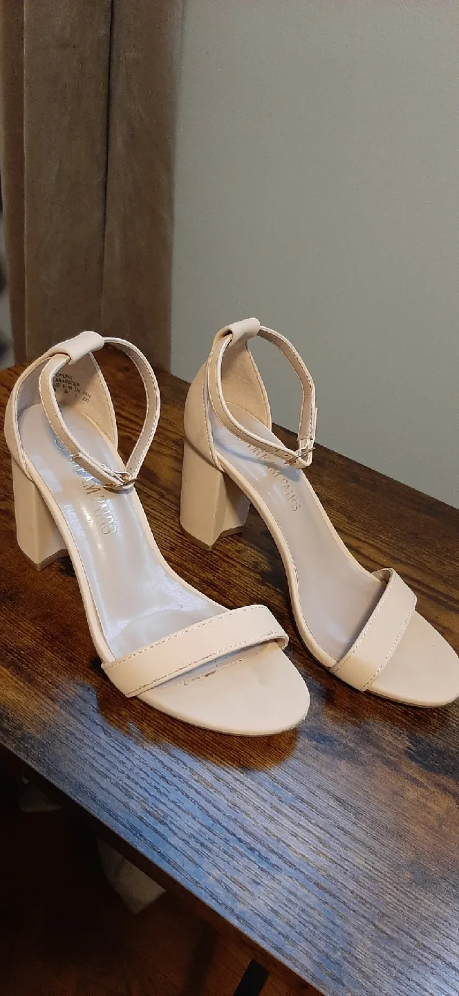 Dream Pairs Beige Heels - Size 5 thumbnail