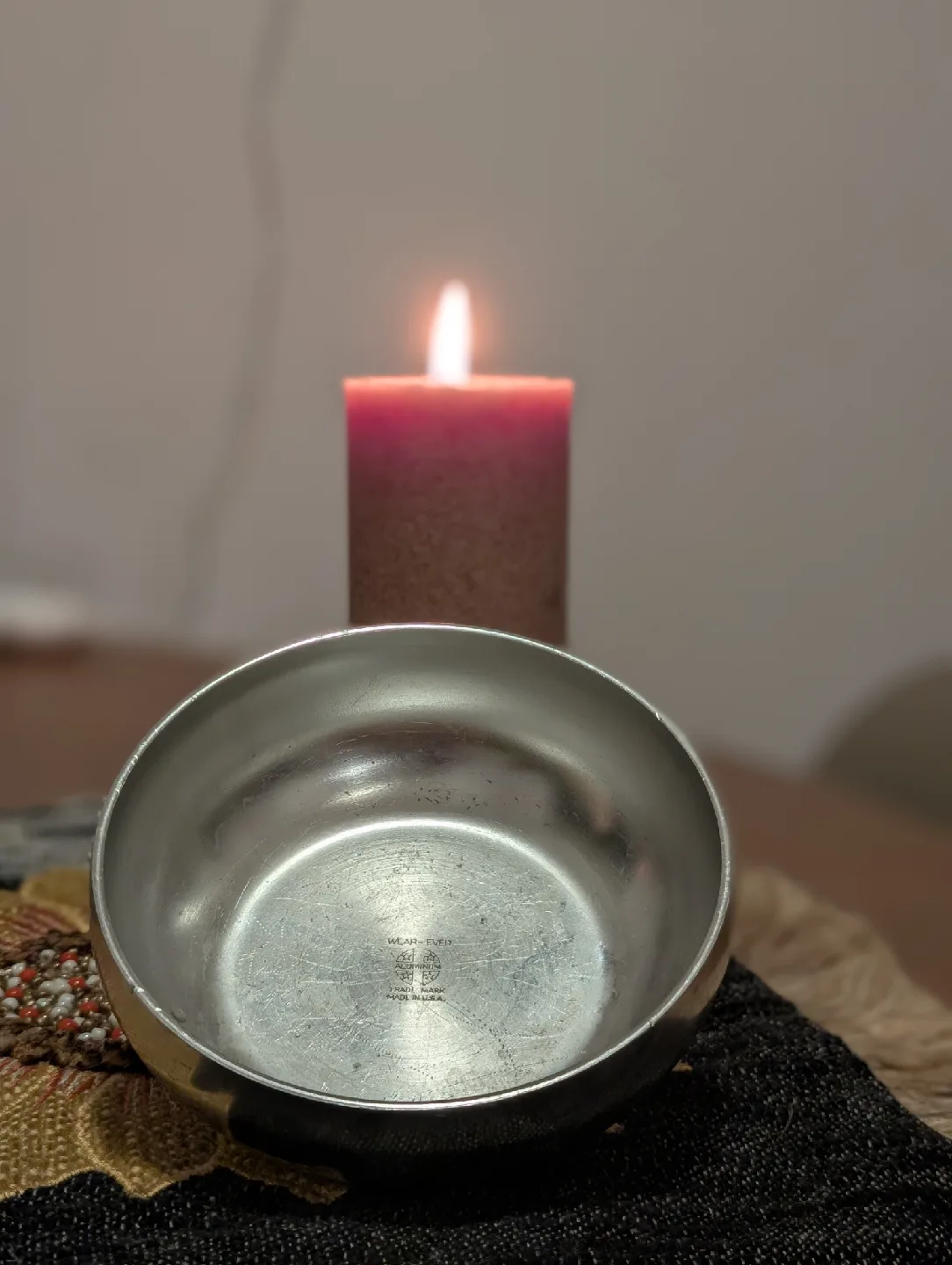 Wear-Ever Aluminum Bowl image indicator(2)