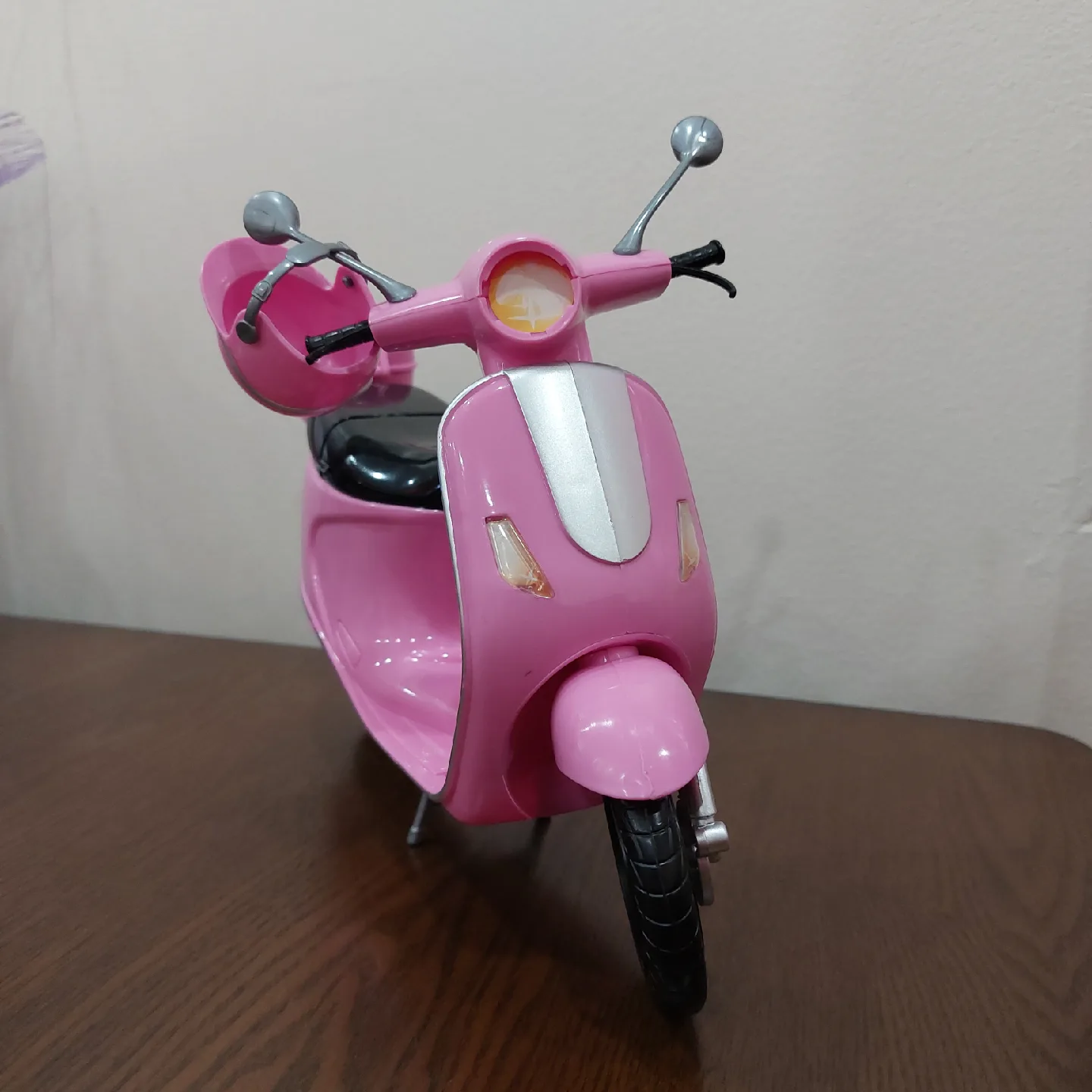 Pink Toy Scooter with Helmet image indicator(2)