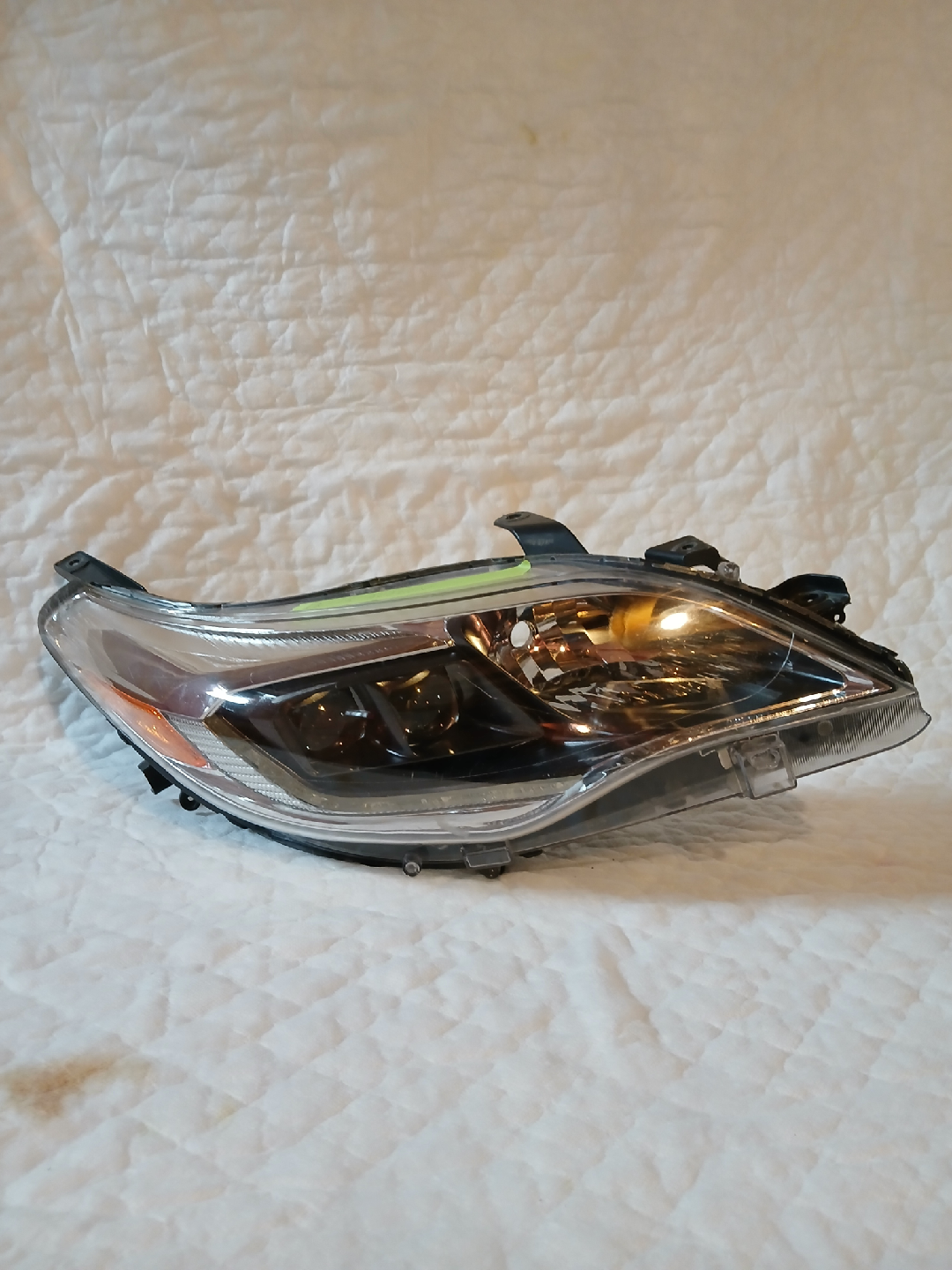 13-15 AVALON RT HEADLIGHT
