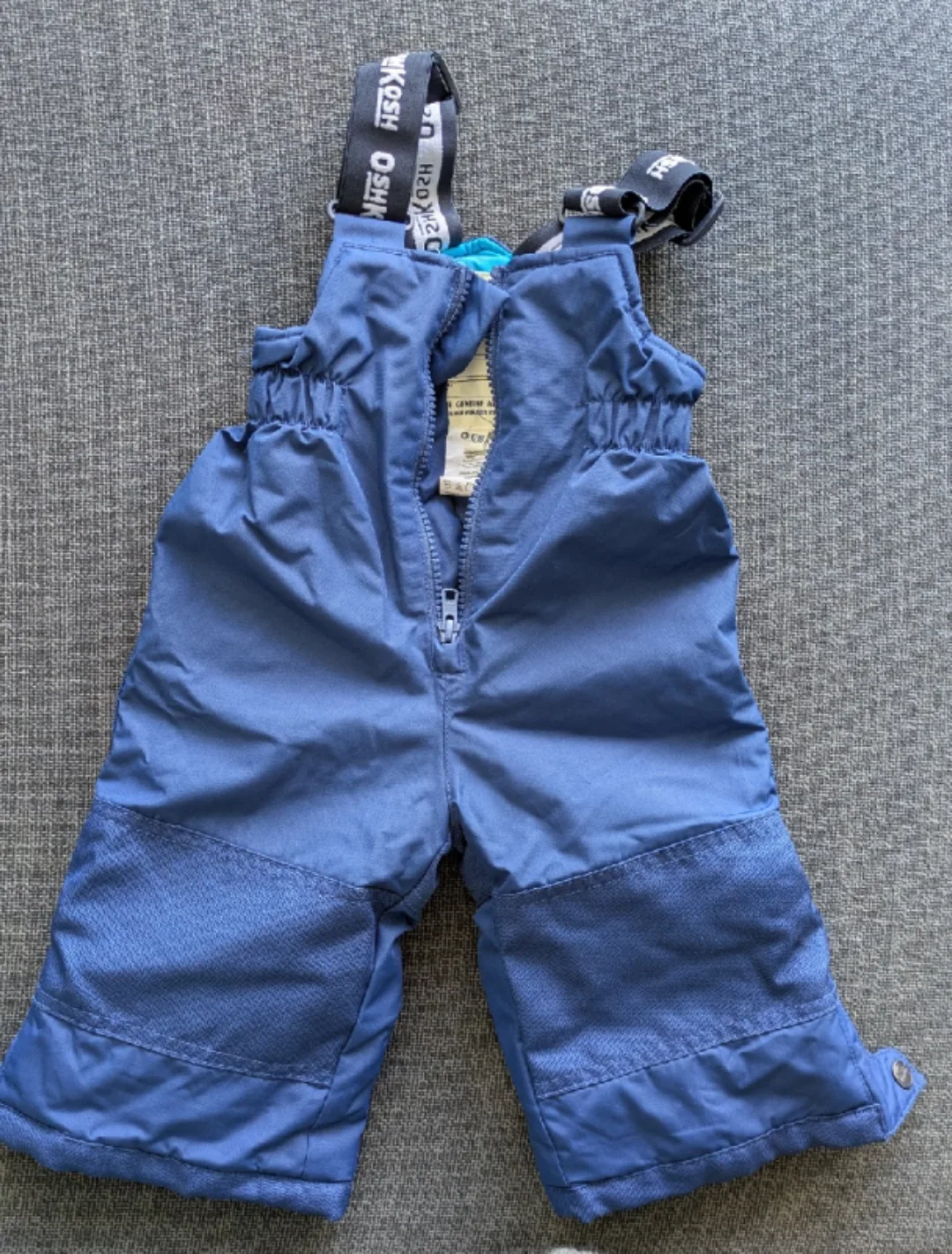 OshKosh B'gosh Winter Jacket & Snow Pants Set - 12 months image indicator(6)