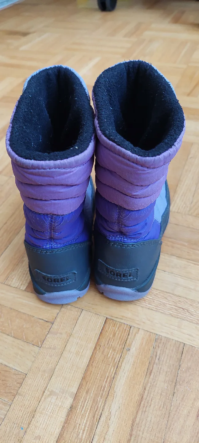 Sorel Kids' Snow Commander Boots, Size 11 image indicator(2)