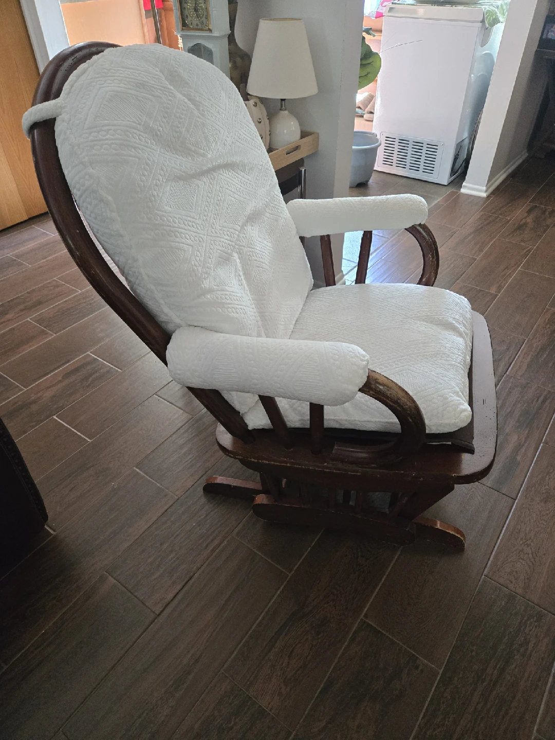 Vintage White Rocking Chair - photo 2