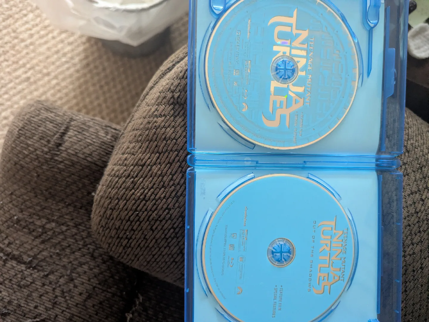 Teenage Mutant Ninja Turtles 2-Movie Collections CASH ONLY AS IS image indicator(2)