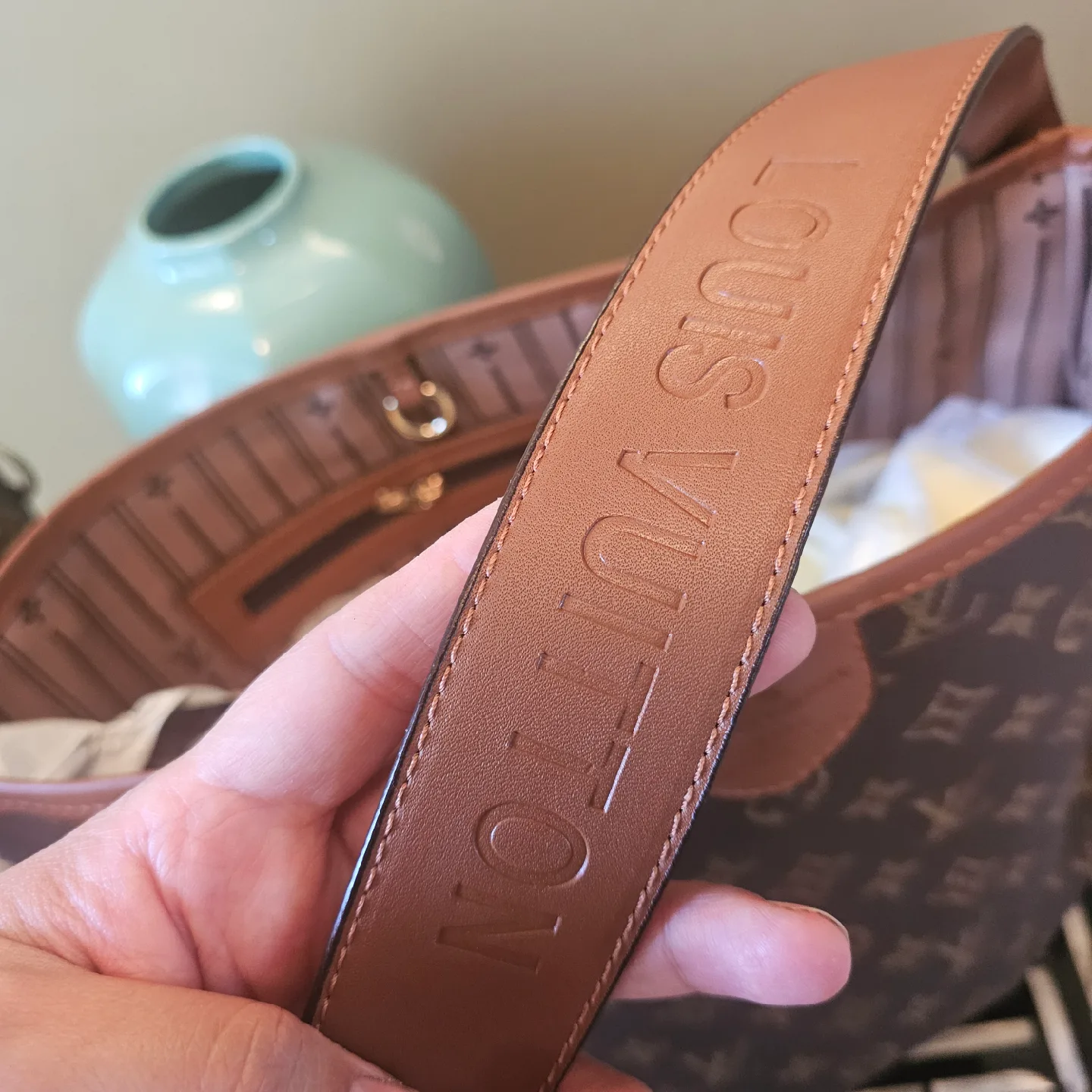 Louis Vuitton Brown Monogram Shoulder Bag image indicator(4)