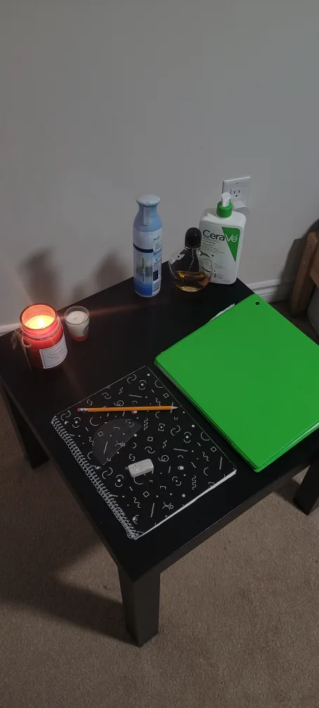 Black Side Table image indicator(2)