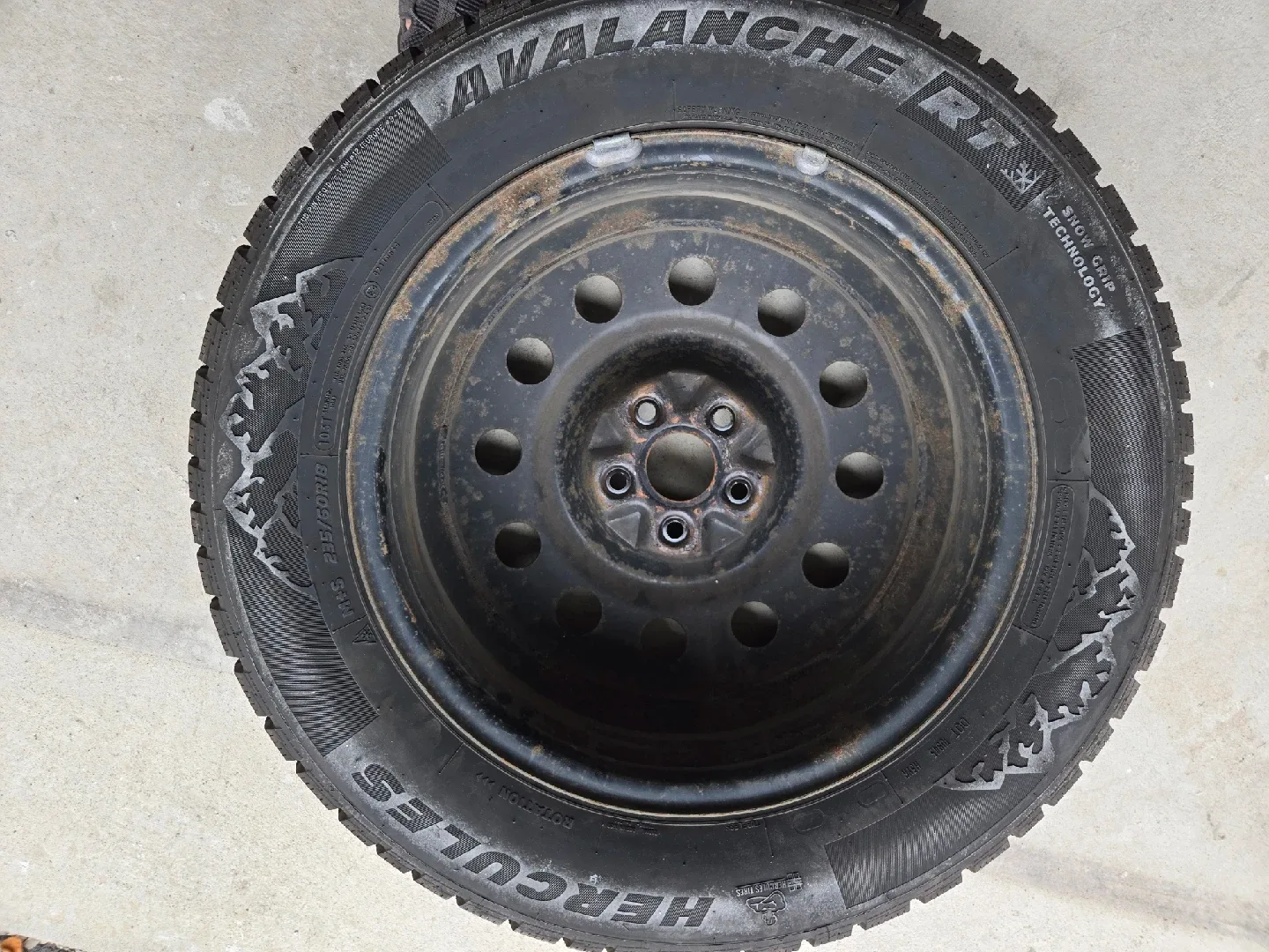 Hercules Avalanche RT Winter Tires 235/60R18 image indicator(4)