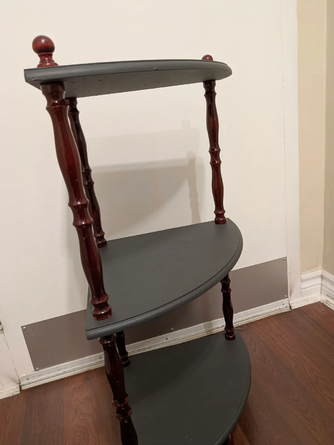 Corner Shelf - 3 Tier - Black & Burgundy image indicator(5)