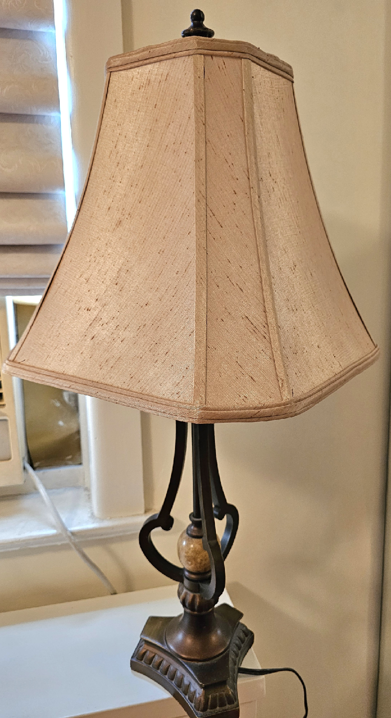 Antique brass table lamps / Beautiful! - photo 5