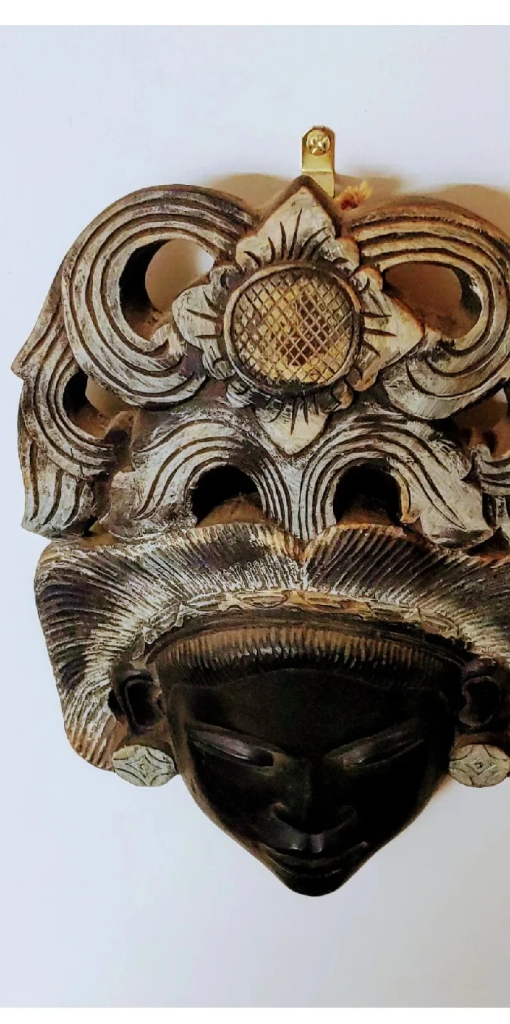 Vintage Carved Wooden Wall Mask image indicator(2)