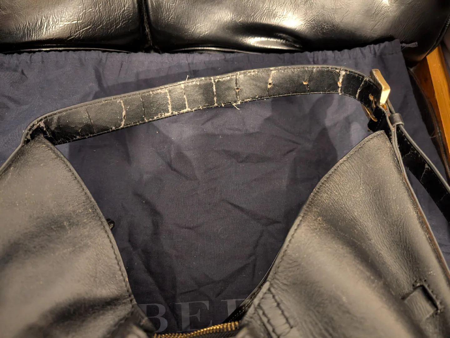 Burberry London Black Leather & Check Tote Bag image indicator(8)