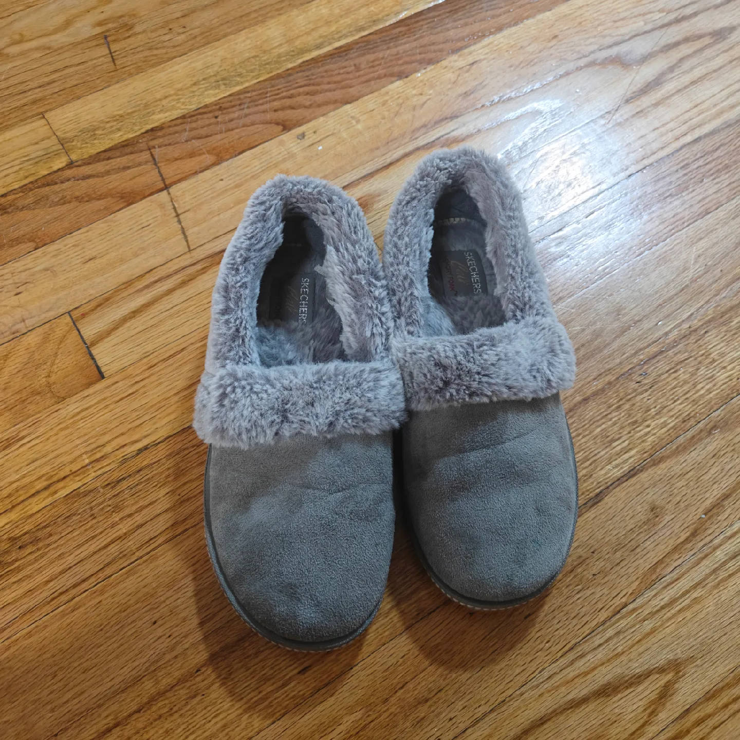 Skechers Women's Slippers, Size 8 thumbnail