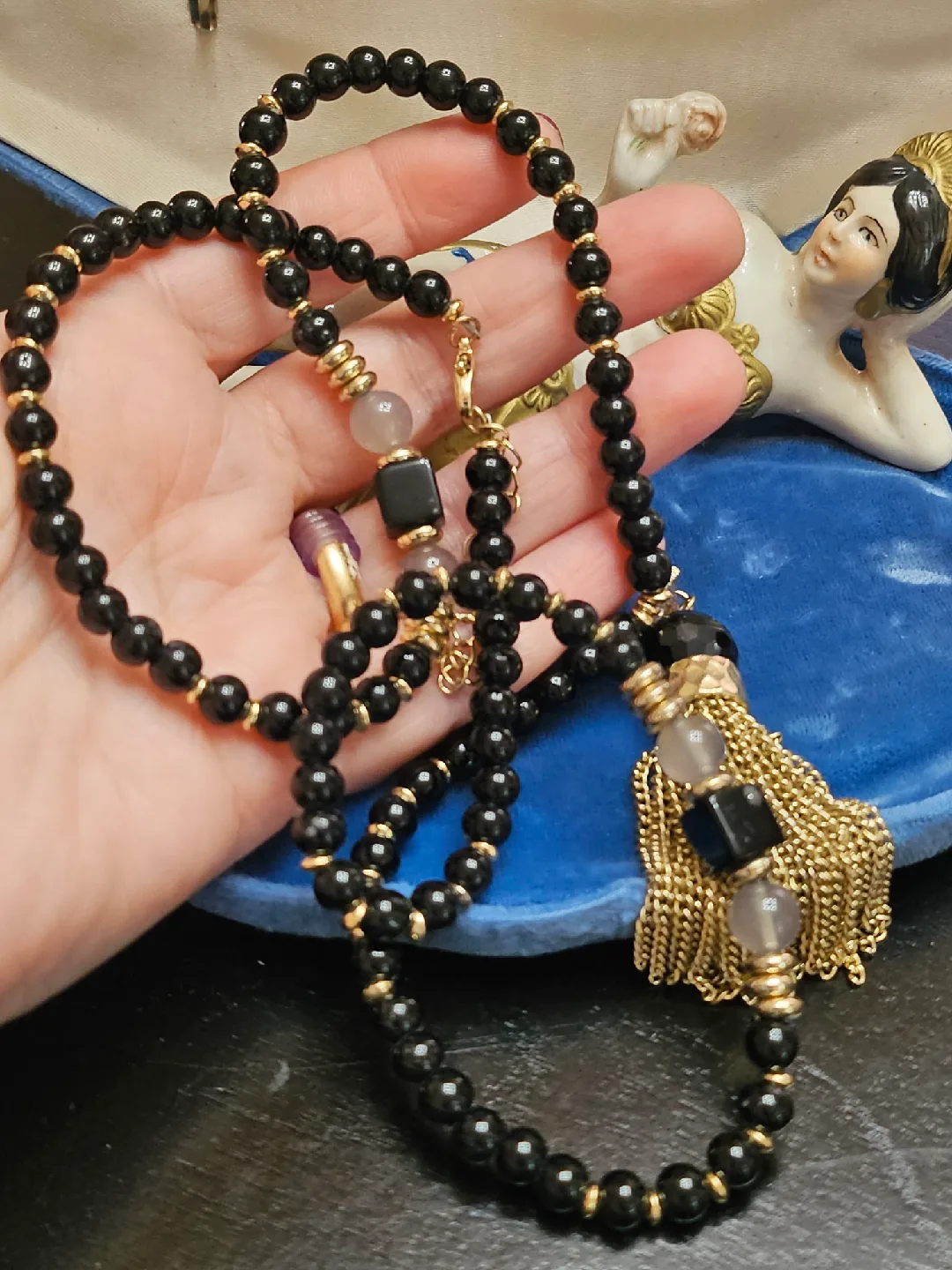 Black Beaded Tassel Necklace image indicator(4)