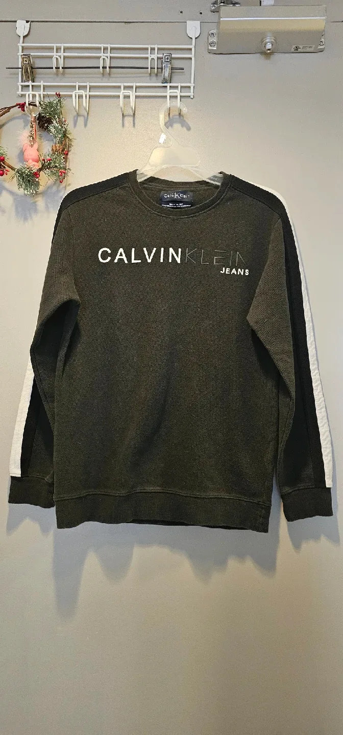 Calvin Klein Sweatshirt - Size M thumbnail