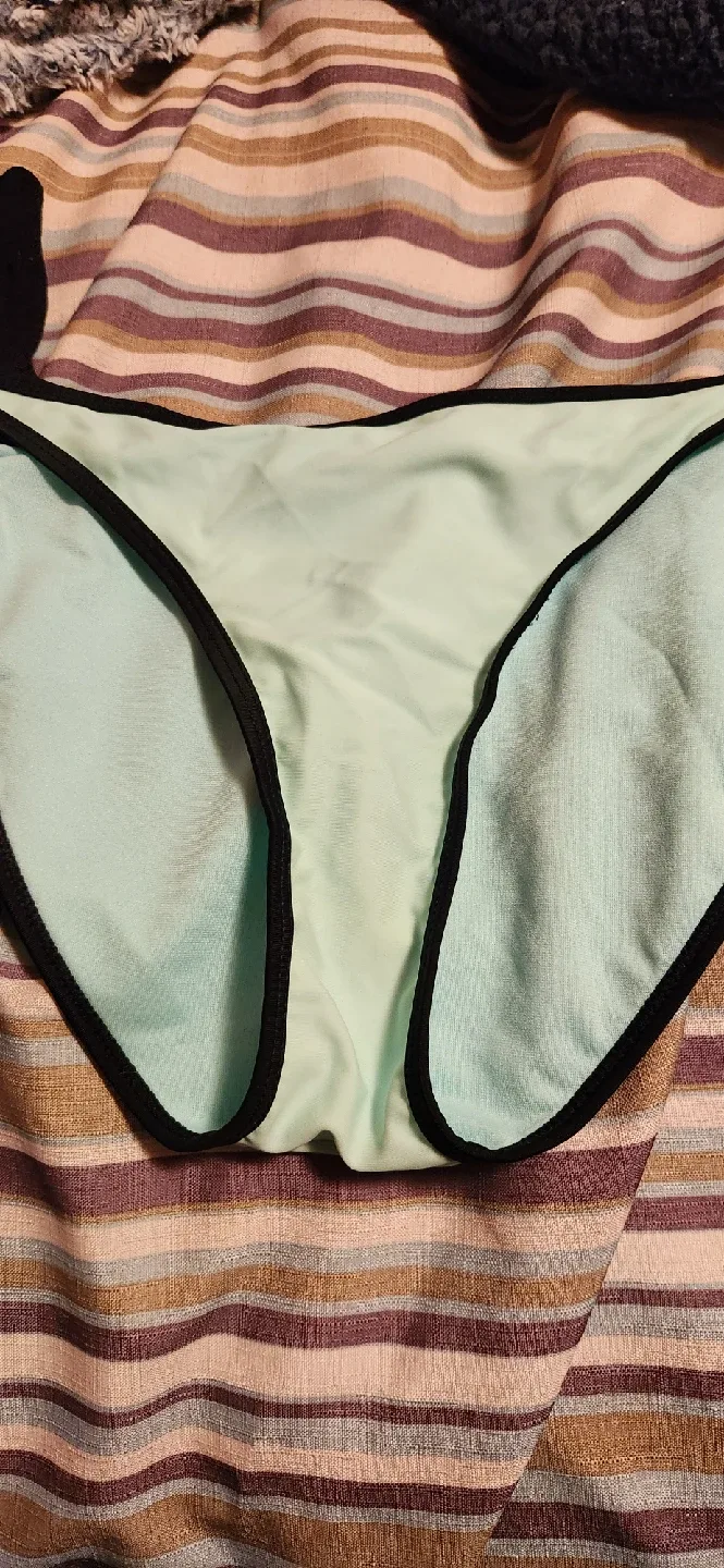 Lejaby Beige Lingerie -. 3 pairs Size Large image indicator(4)