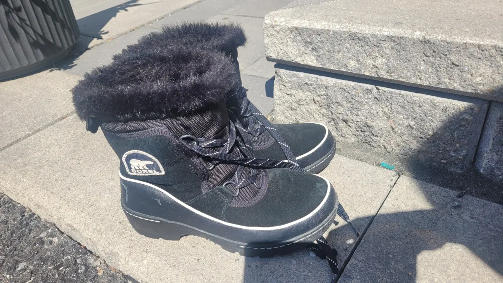 Sorel Black Winter Boots image indicator(2)