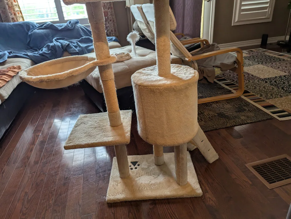 Cat Tree with Scratching Post image indicator(6)