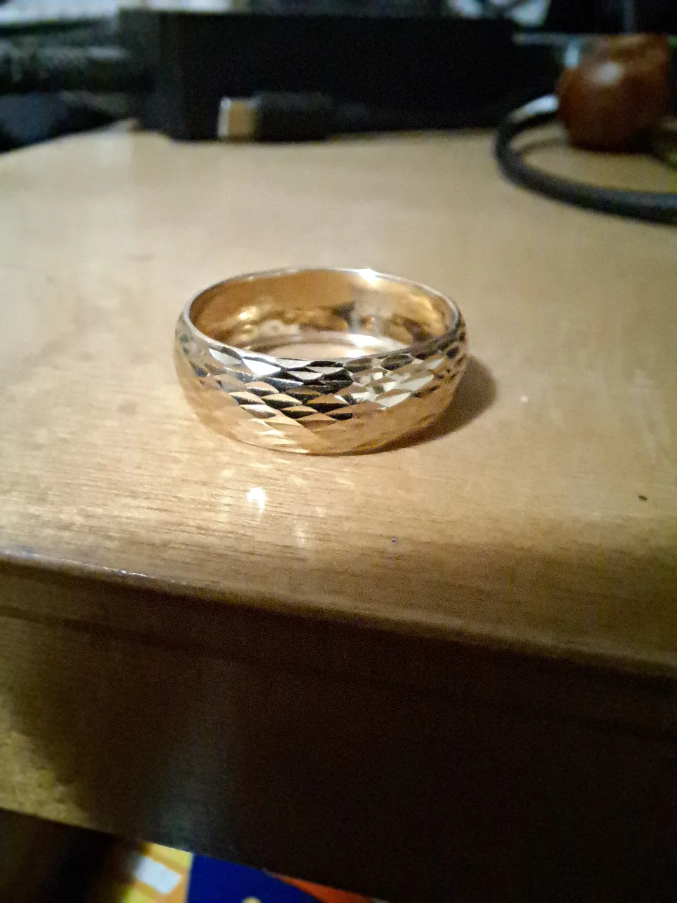 14K Italy Gold Ring image indicator(2)