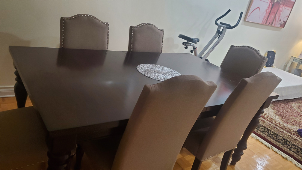 Dining Table with 6 Upholstered Chairs - photo 2