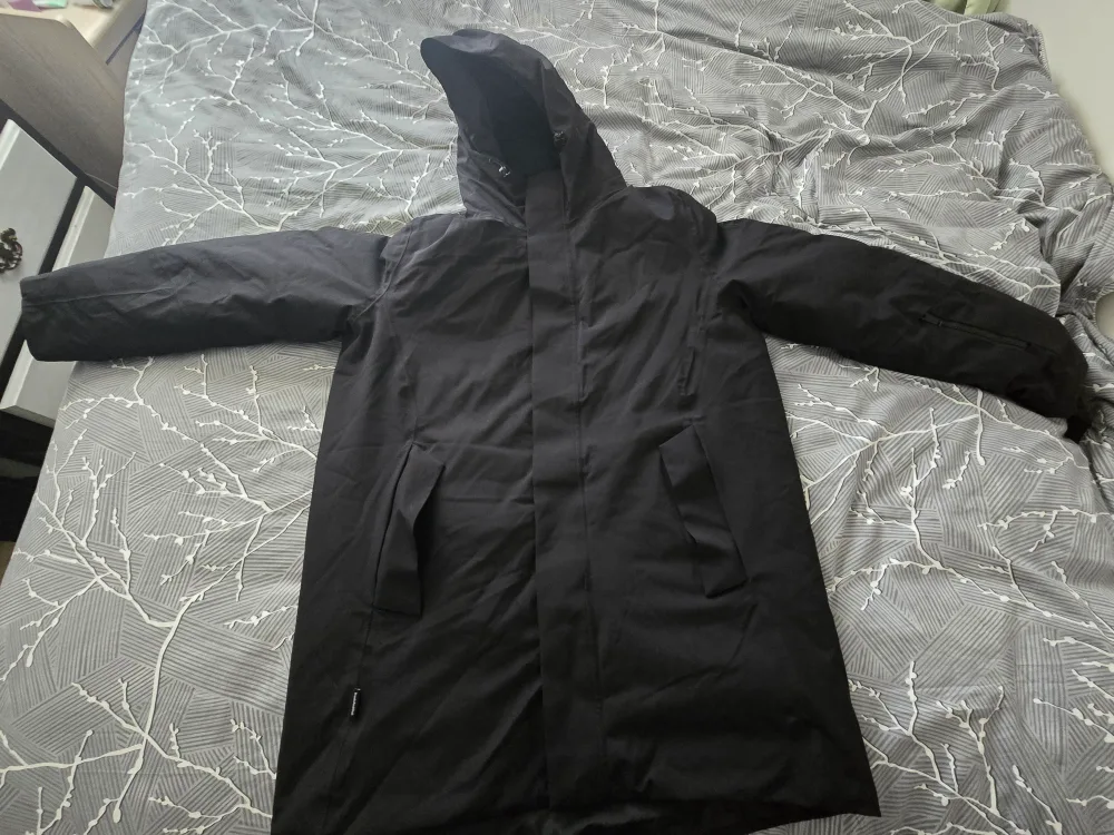 Frank and Oak winter coat image indicator(5)