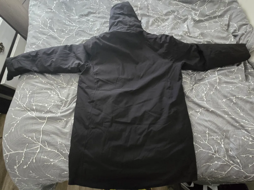 Frank and Oak winter coat image indicator(6)