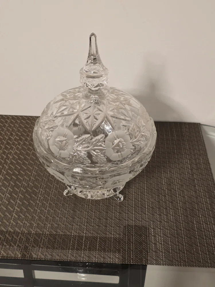 Vintage Crystal Candy Dish with Lid image indicator(2)