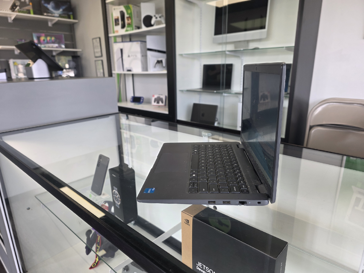 Dell Latitude 3450 Laptop - Windows 11 Education