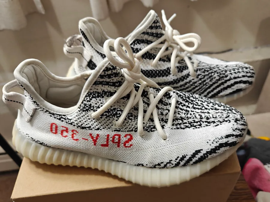 Yeezy Boost 350 - Zebra