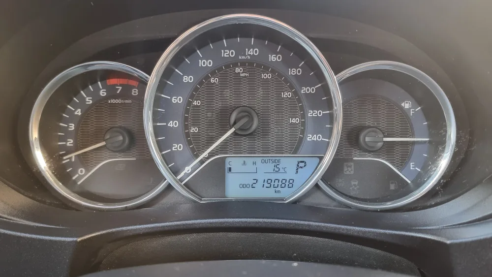 2014 Toyota Corolla LE Sedan - Grey image indicator(10)