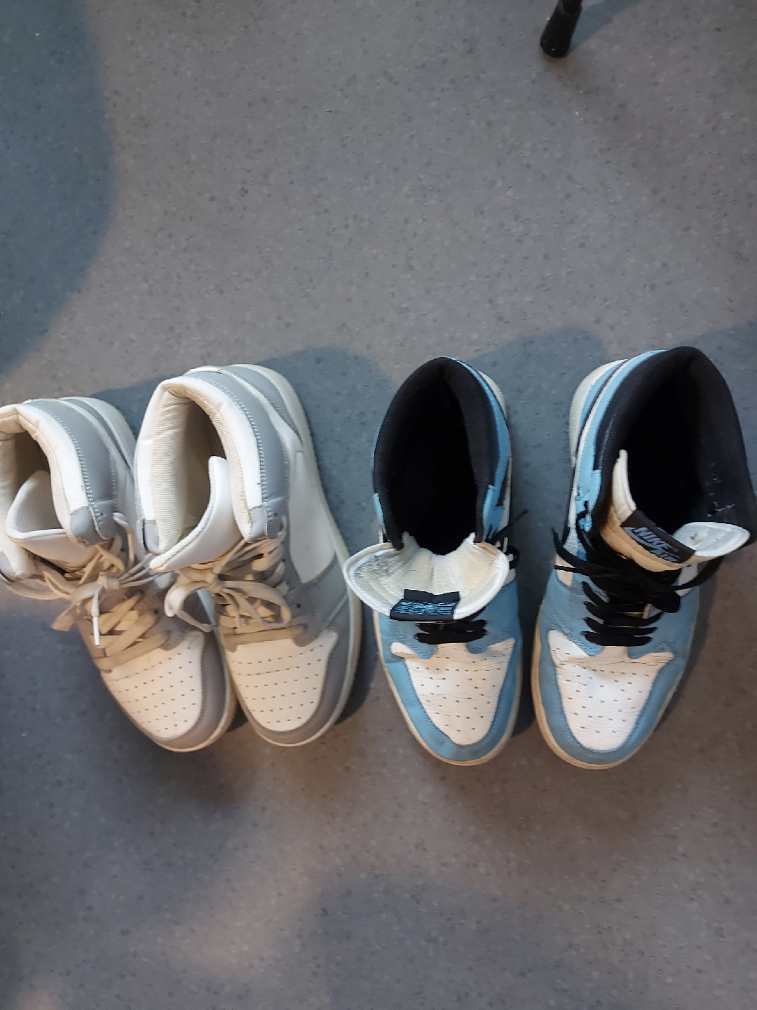 ***TWO PAIRS OF RUNNING SHOES *** - photo 4