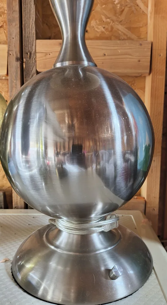 Silver-tone Metal Globe Table Lamp 🥕 image indicator(2)
