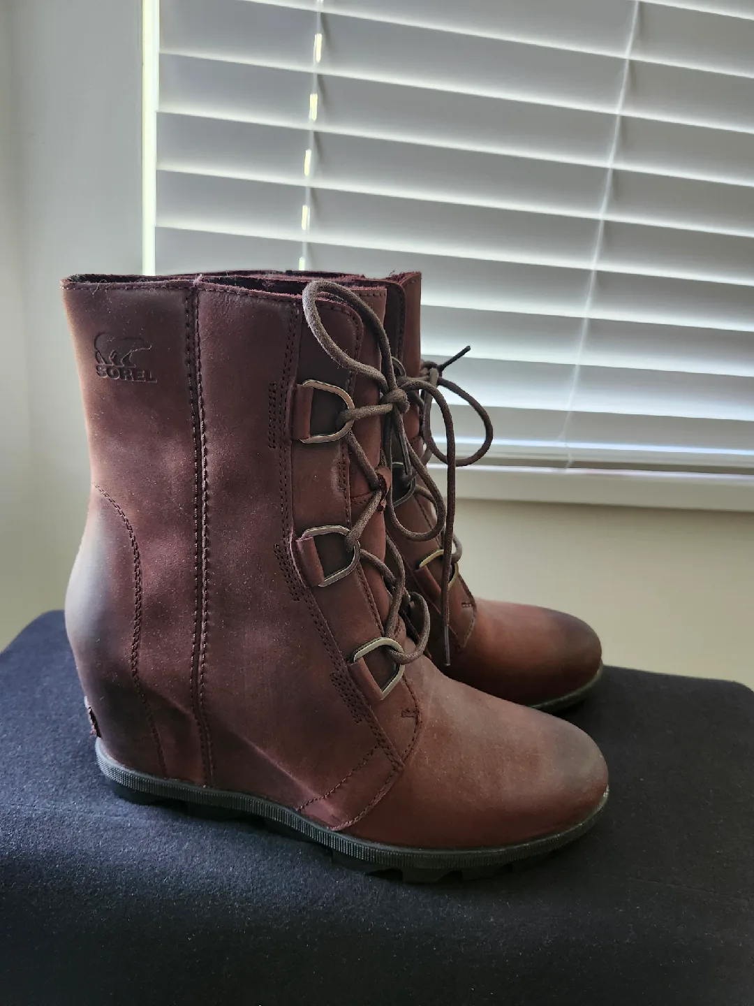 Sorel Women's NL3018-908 Boots Size 10 image indicator(5)