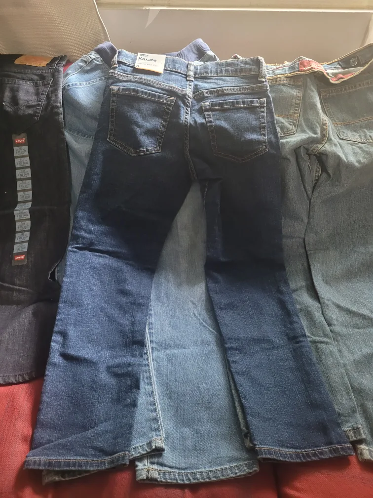 Boys' Nike Hoodie - Size L image indicator(4)