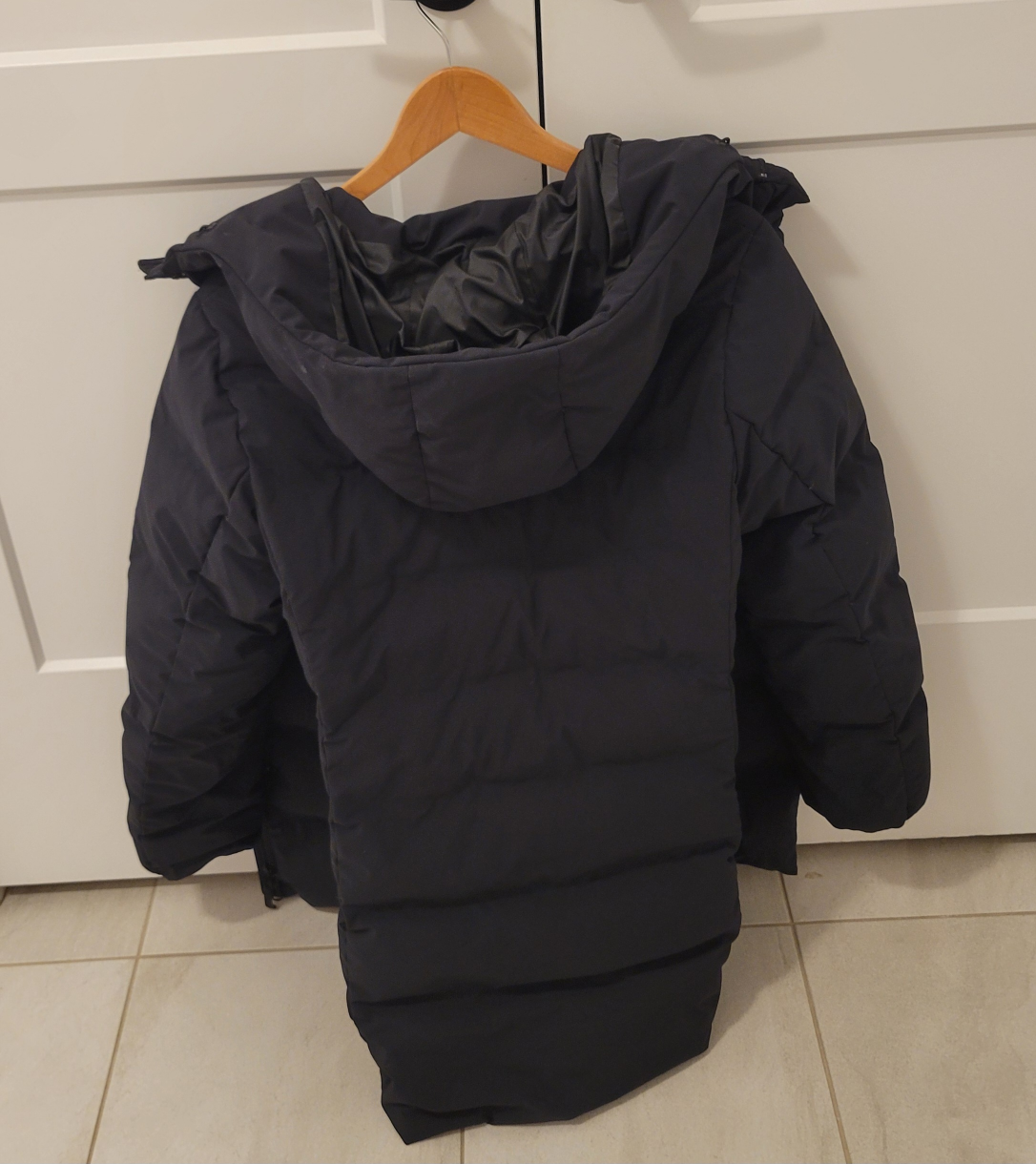 Uniqlo Lightweight Windproof Puffer Jacket - Size M - photo 3