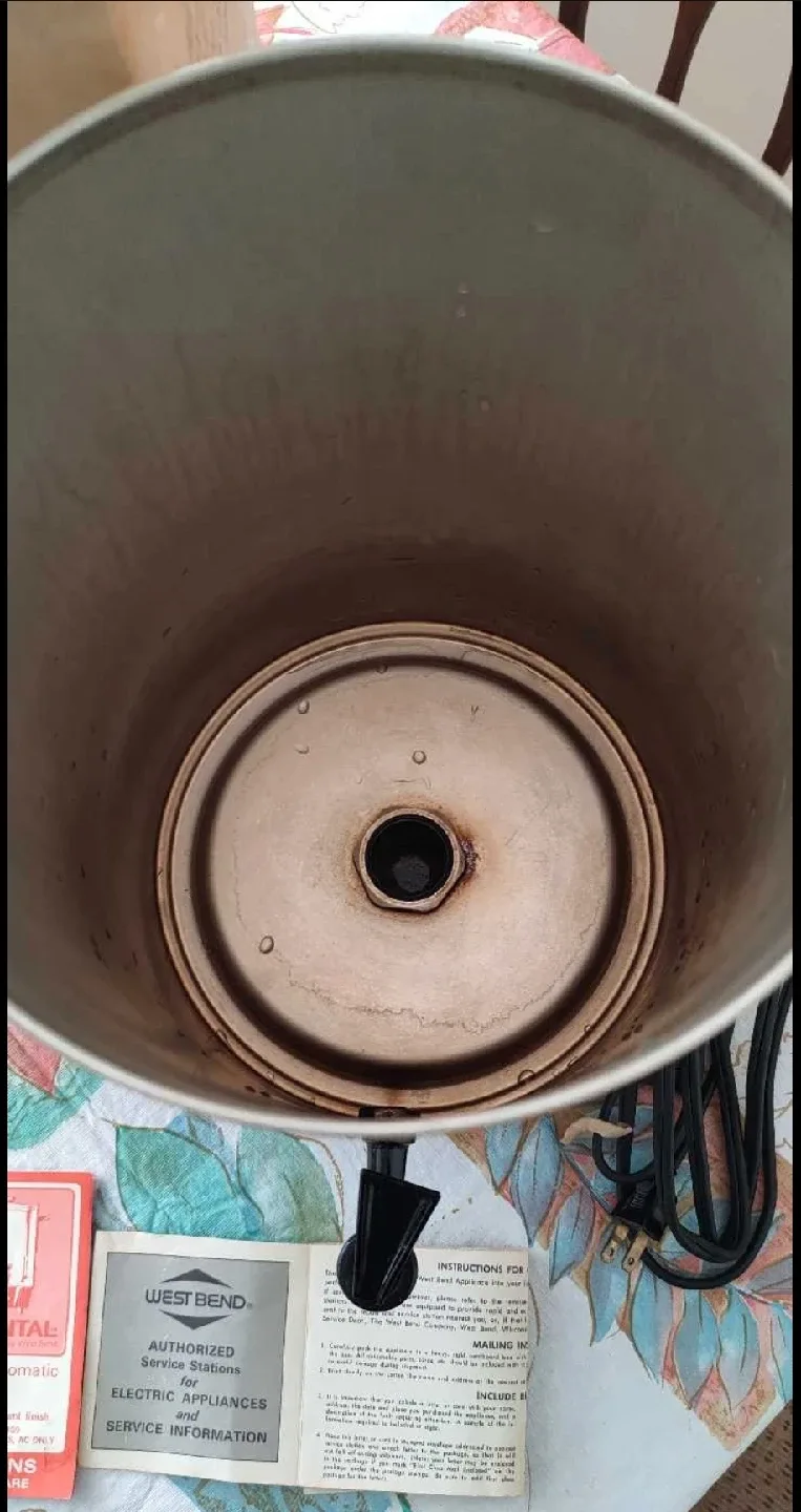 West Bend Continental 36-Cup Automatic Party Percolator image indicator(3)