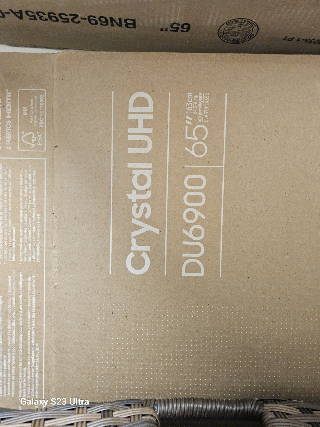 Samsung 65" Crystal UHD DU6900 Smart TV - photo 2
