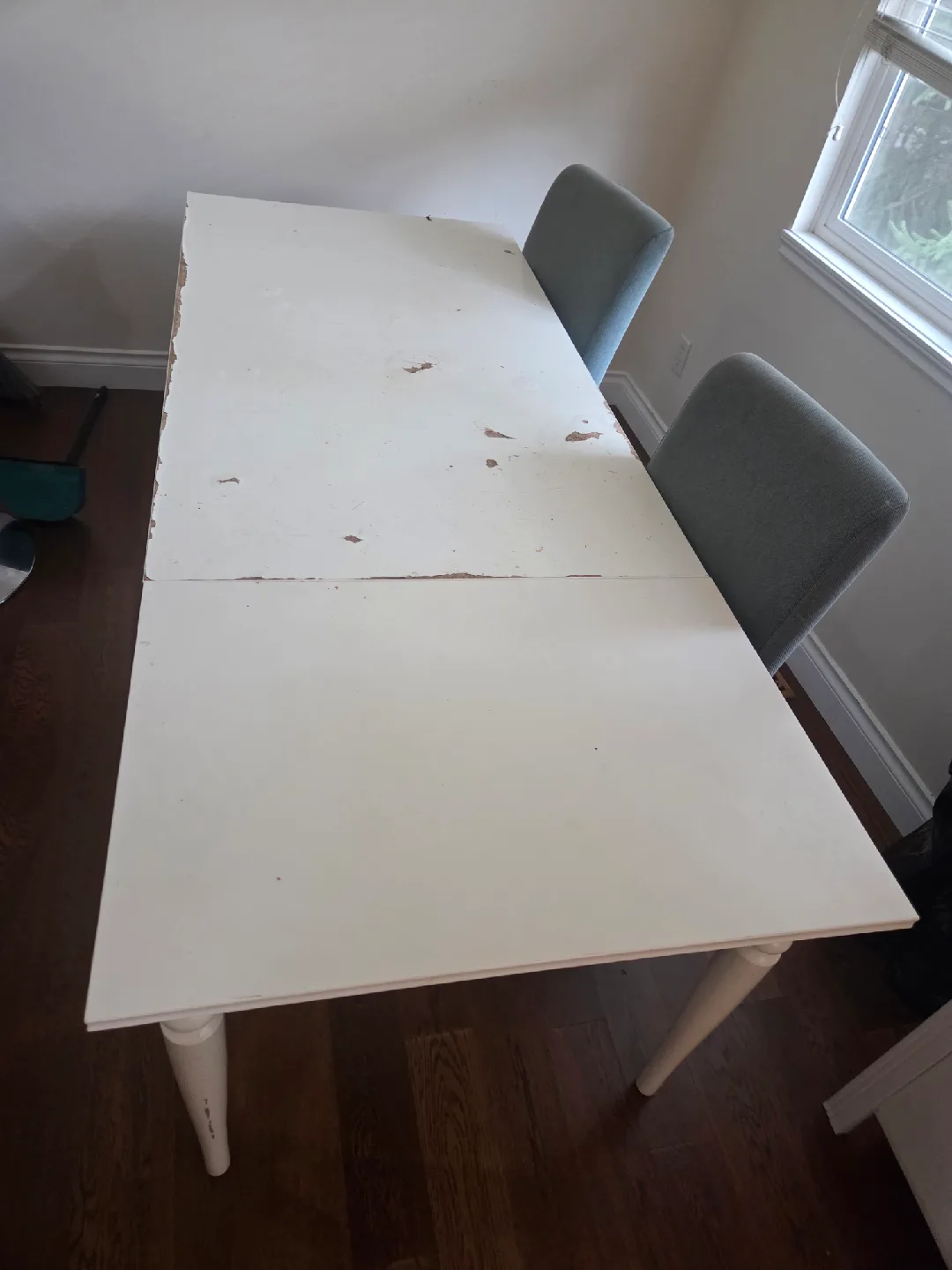 IKEA Dining Table with 4 Chairs – Extendable image indicator(3)