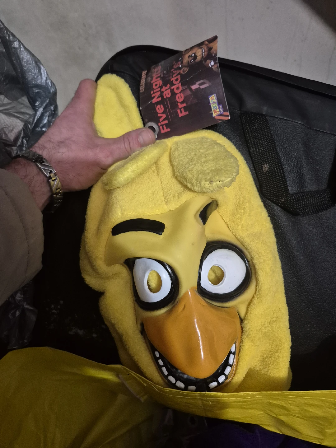 Five Nights at Freddy's Chica Mask - photo 3