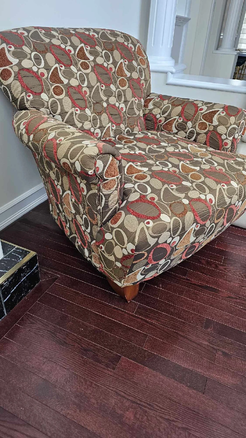 Patterned Armchair - Cozy Accent Chair with 4 matching cushions - photo 2